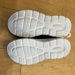 新品未使用　靴　20センチの画像
