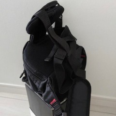 美品、3way抱っこ紐★アップリカ★ベビーキャリア、ヒップシート★清楚済み★ポーチ型★ヒップサポート★ 男女兼用★箱ありの画像
