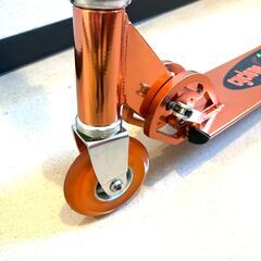 大人用 キックボード cyclone rush rider 折り畳み可能の画像