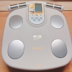 OMRON 体重体組成計の画像