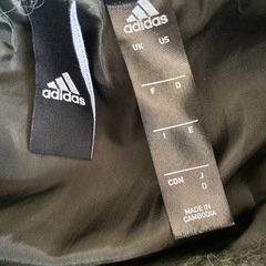 adidas アウターの画像