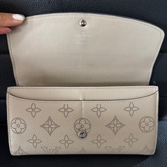 ルイヴィトン　財布　正規品の画像