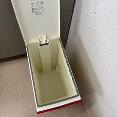 ペダル式　ゴミ箱　45ℓ 赤の画像