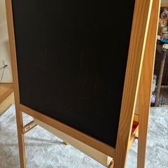 IKEAイーゼルの画像