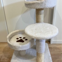 キャットタワーの画像