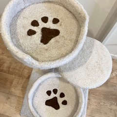 キャットタワーの画像