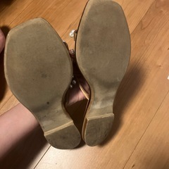 パール付きサンダルの画像