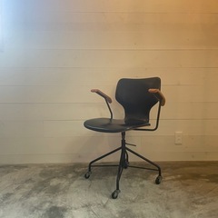 希少・1970年代☆天童木工／剣持 勇デザイン／ヴィンテージデスクチェア