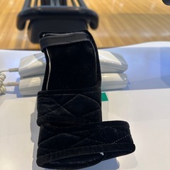 ボウリング　リスタイ　リストタイ　ボウリンググローブ　右投げ用　マングース製　黒の画像