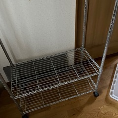 スチールラックの画像