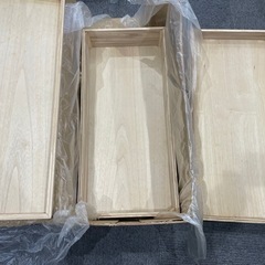 桐衣装箱の画像