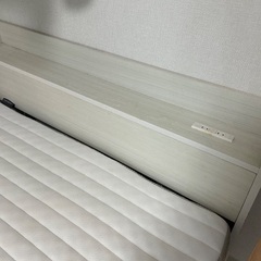 セミダブル　ベッド　ホワイト　収納付き　コンセント付きの画像