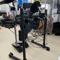 Alesis 電子ドラムセット➕PLAYTECH ベースアンプ コンポタイの画像