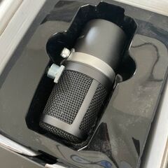 ◆直接引渡し：無料◆AverMediaマイク（箱破損あり）の画像