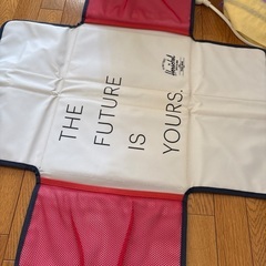 【800円】Herschel収納グッズ オムツ替えシート パスポート入れ 小物入れ の画像