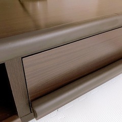 テレビボードの画像