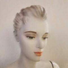 (2)レディースマネキントルソー、鉄土台、現金手渡し希望ですの画像