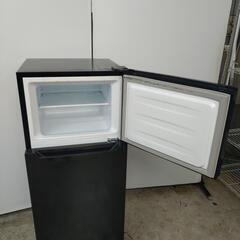 Hisense ハイセンス ノンフロン冷凍冷蔵庫 HR-B12J1B 動作確認済み メンテナンス済み 120L 冷蔵庫 2ドア ブラック 2022年製の画像