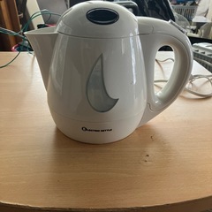 電気ポットの画像