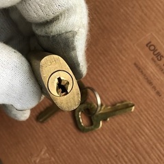 ルイヴィトン パドロック 鍵の画像
