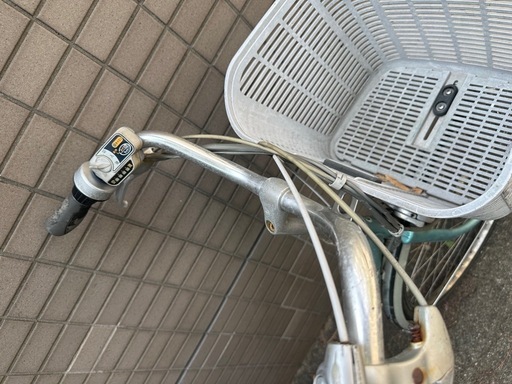 東京23区配達無料?ブリヂストン アシスタ　8.1Ah リチウム 電動自転車 中古　BS 1367