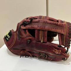 RawlingsグローブASICSモデルの画像