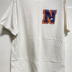 The NIKE Tee コットンシャツの画像