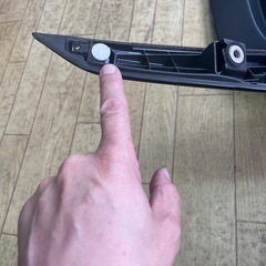 トヨタハリアー　リヤスポイラー　カラー黒　202の画像