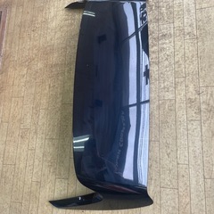 トヨタハリアー　リヤスポイラー　カラー黒　202の画像