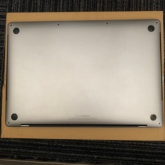「アップル MacBook Pro 15インチ Touch Bar モデル MLH32J/A」
の画像