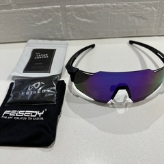 新品未使用‼️サイクリング　サングラス　おまけ付きの画像