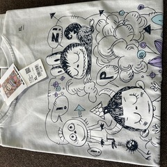 POP MART　ラブブ　コラボ　Ｔシャツの画像