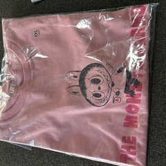 POP MART　ラブブ　コラボ　Ｔシャツの画像