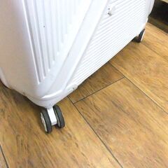 キャリーケース スーツケース 鍵付き ホワイト系 71cm×49cm 中古 GREEN WORKS TSAロック 札幌市厚別区 厚別店の画像