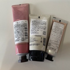 ハンドクリーム未使用に近いの画像