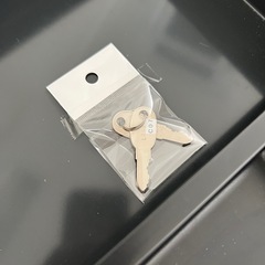 【28日まで】鍵付きスチールキャビネットワゴンの画像