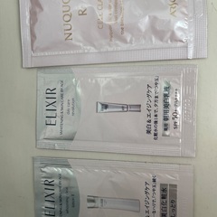 スキンケア用品と入浴剤の画像