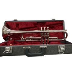 186000 現状品 YAMAHA ヤマハ YAMAHA 管楽器 トランペット YTR-136  マウスピース＆ケース付き [A1000025360867A]の画像