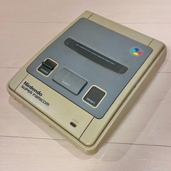 スーパーファミコン　本体の画像