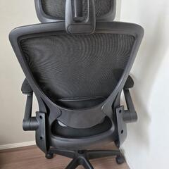 オフィスチェア／メッシュ／ヘッドレスト＆アームレスト付きの画像