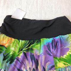 ※新品⭐︎カラフル ⭐︎ボタニカル柄⭐︎ミニスカートの画像
