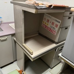 オフィスデスクの画像