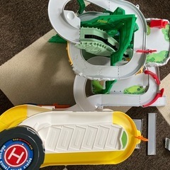 トミカ　ビルディング　&やまのぼりドライブの画像