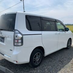 車検2年付き【支払総額１６０万７千円】トヨタ ヴォクシー 助手席リフトアップ 両側電動 車椅子１台の画像