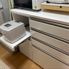 食器棚の画像