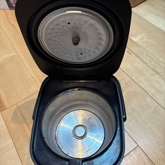 炊飯器(3号炊き) アイリスオーヤマの画像