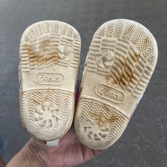 ベビー スニーカー asics 11.5cm
の画像