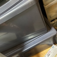 収納棚、小物等の画像