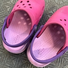 ベビー サンダル クロックス 14cm C7の画像