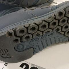 0827-177 ニューバランス　ハイカットスニーカー　24cmの画像